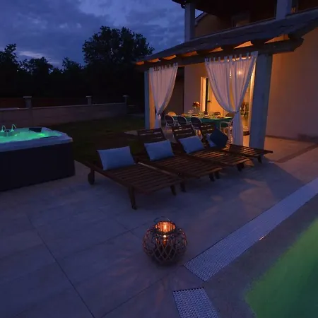 Mihatovici - 6min Drive To The - Pool - Whirpool 호텔 Nova Vas (Porec)